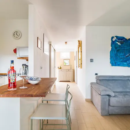 1' From The Sea, With Garden In *